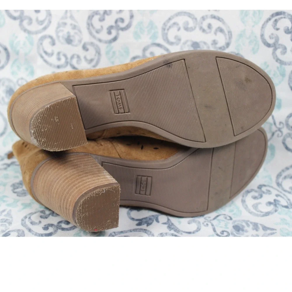 TOMS Majorca Peep Toe Ankle Boots Tan Suede Perforated Block‎ Heel Womens 8.5